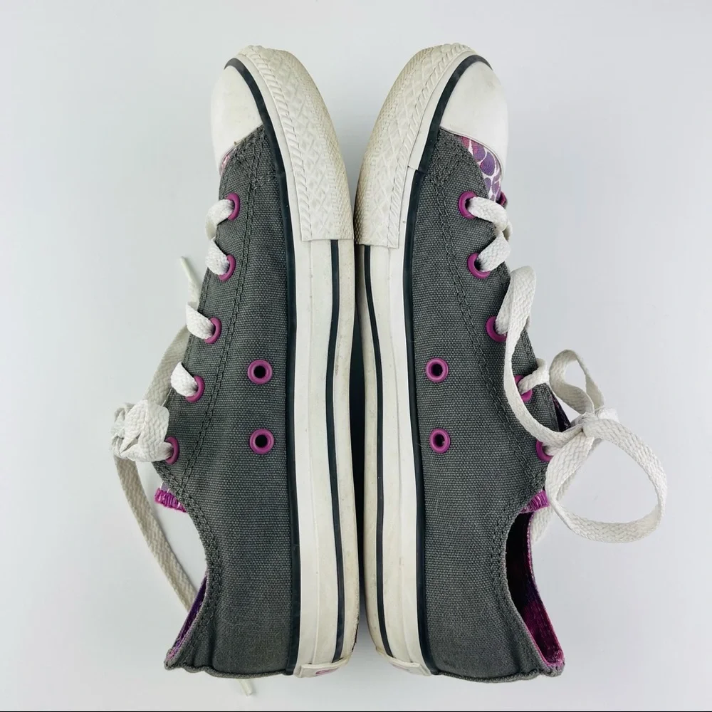 Converse All Star Kids Shoes Size 4 Purple and Gray